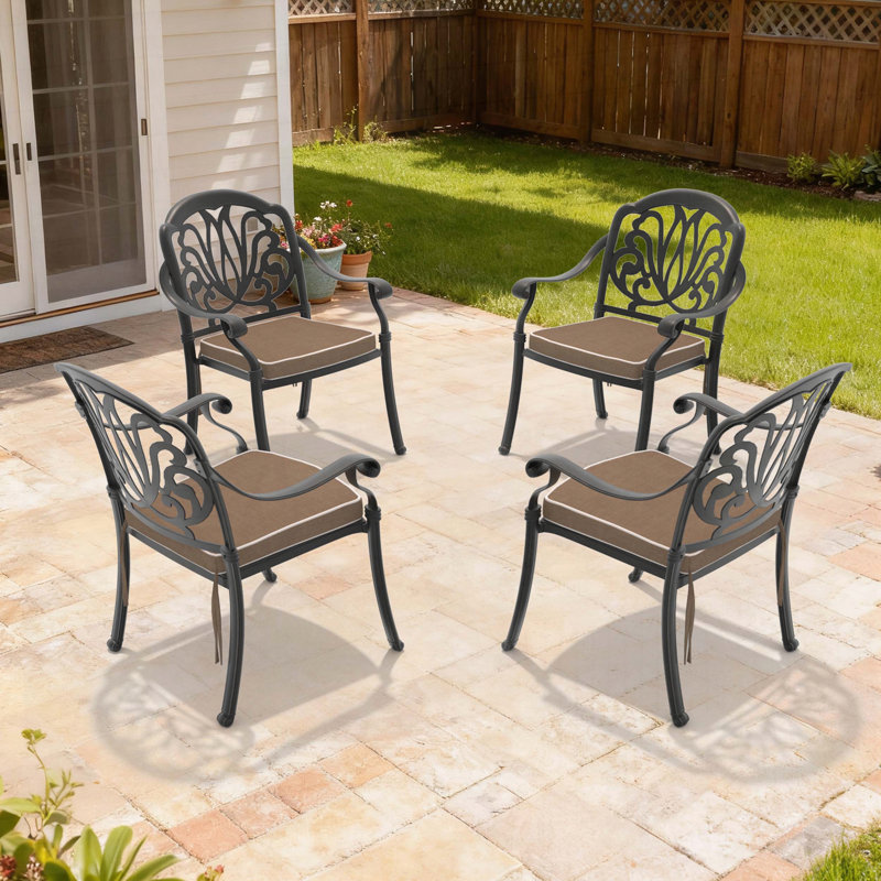 Ensemble de 4 chaises de patio en fonte d'aluminium avec finition thermolaquée et coussins bruns