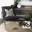 Horloge de table ronde en métal avec clous Waylon-689415788