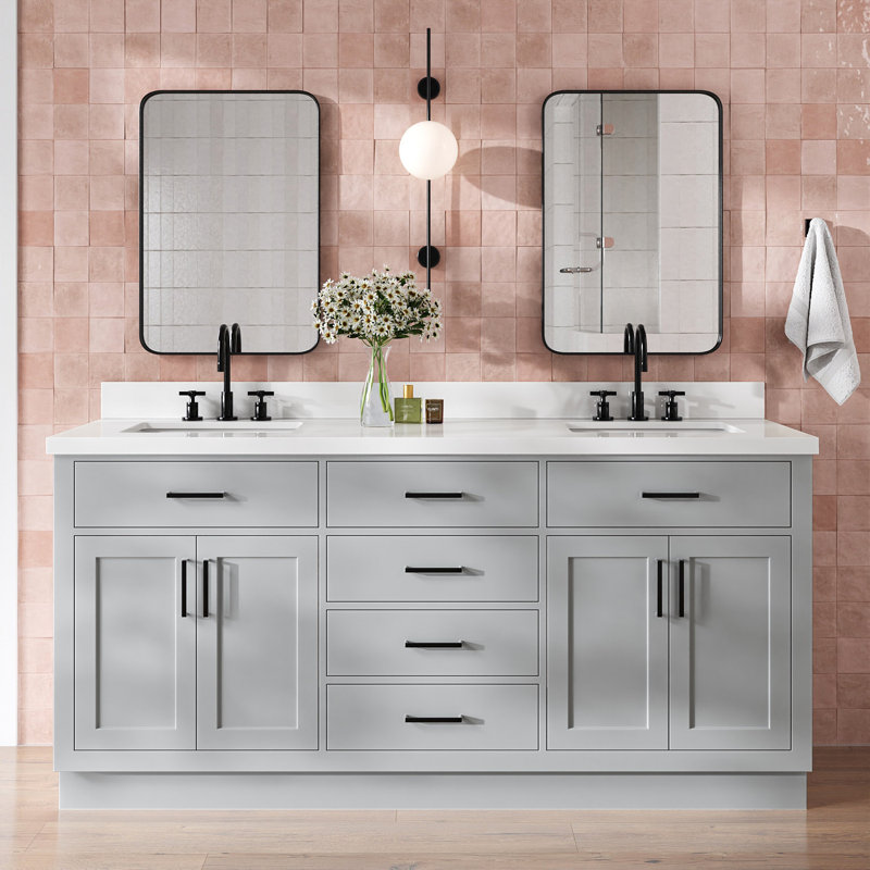 Meuble-lavabo double en bois massif 72 po Tidworth avec plateau en quartz blanc 1,5 po, Forme rectangulaire, Gris