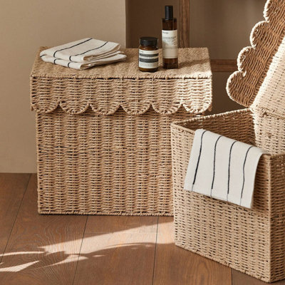 Panier de rangement festonné avec couvercle