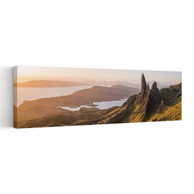 «Old Man Storr Sunrise Glow Dramatic Ethereal Peaceful Landscape Mountain», art mural