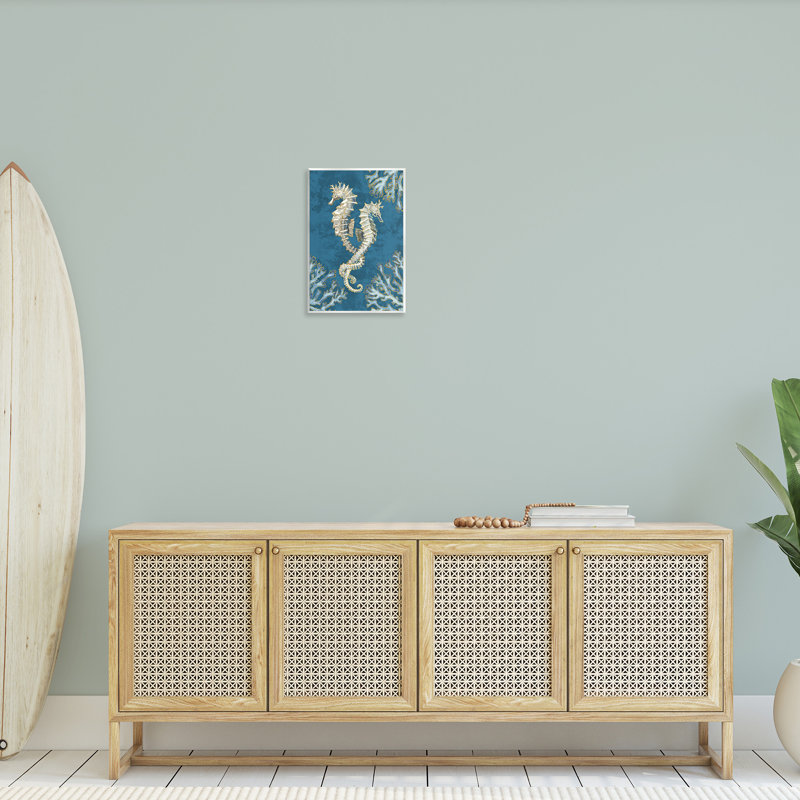 «Seahorse» par Paul Brent, H 19 po x l 13 po x P 0,5 po