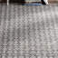 Tapis gris en laine tissé à la main à motif géométrique Kilim-15105702