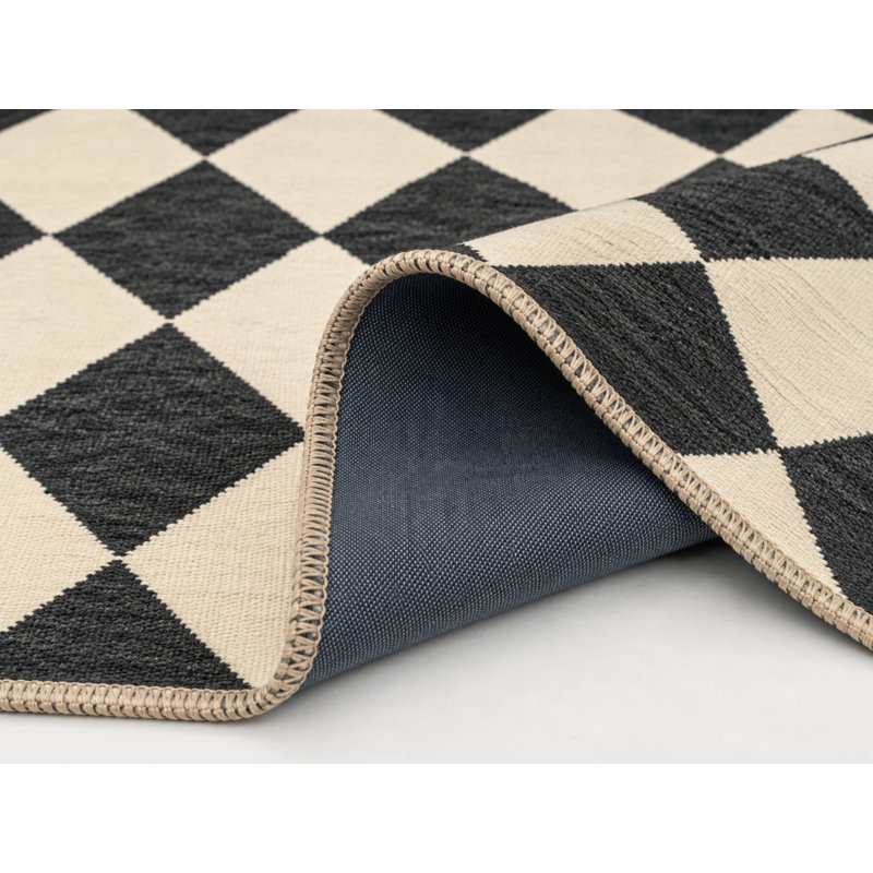 Tapis lavable à motif géométrique noir à carreaux crème, Rectangle 2 pi 4 po x 4 pi