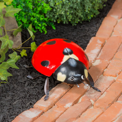 Mamanbai Outdoor Metal Ladybug Garden Statuary