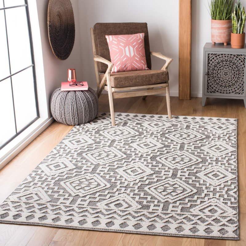 Emestina 800 Performance Southwestern Indoor/Outdoor Area Rug, Rectangle 8' x 10'