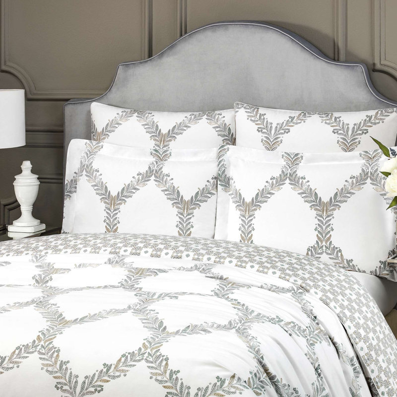Chloe Sateen Fitted Sheet, King Sheet Set + 2 Pillowcases