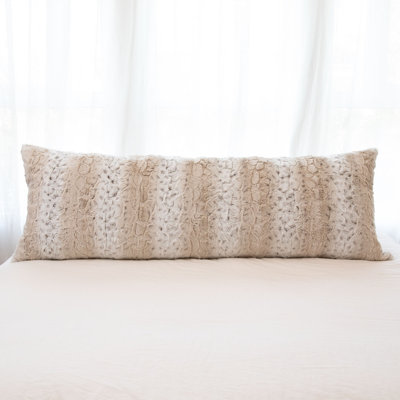 Housse et insert de coussin en fausse fourrure