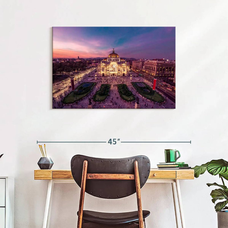 Palacio de Bellas Artes sombre