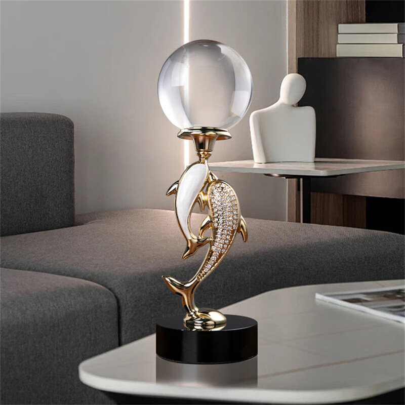 Ornement artistique, H 14,96 po x l 4,92 po x P 1,5 po