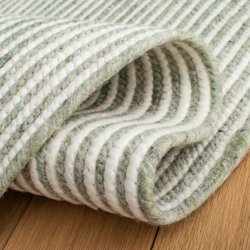 Mccarthy Hand Woven Wool/Cotton Rug in Green/Ivory, Round 4'