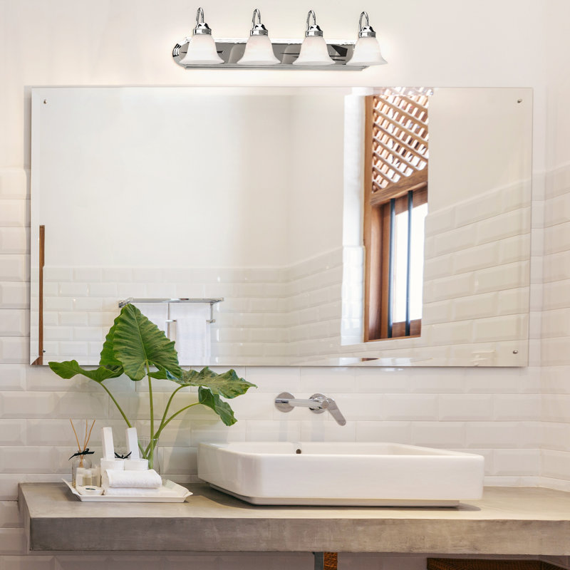 Support pour salle de bain ou meuble-lavabo intérieur chromé 4 lumières avec abat-jour en verre albâtre Marti