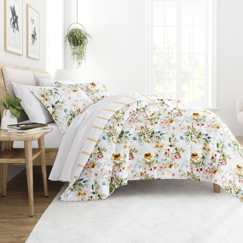 King White Reversible Down Alternative Microfiber Bedspread Set