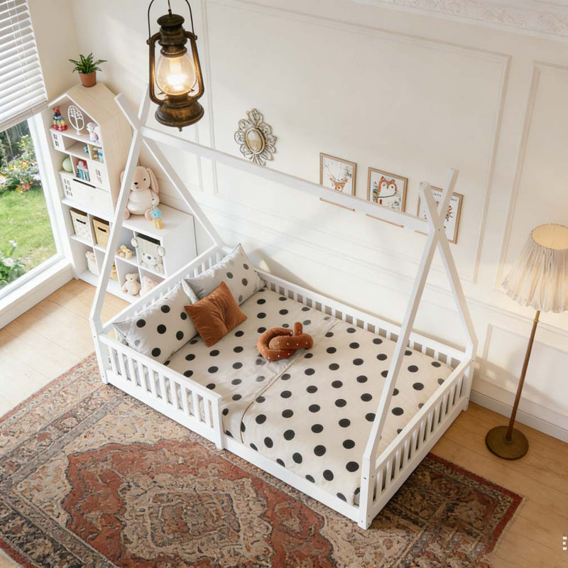 Lit simple en bois, Blanc