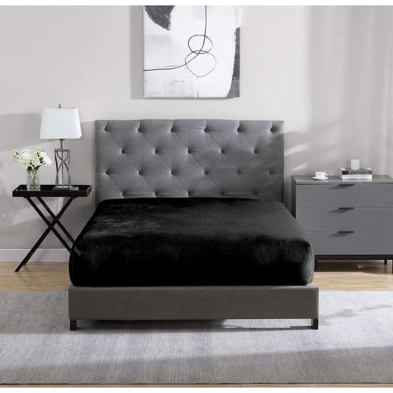 Swift Home Ultra-Plush Fitted Sheet - Fits Mattress up to 12" Tall - Must-Have Cozy Winter Essential, Durable, Easy Care