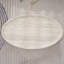 Table basse moderne et ovale, élégante pour le décor et l'utilisation d'un salon