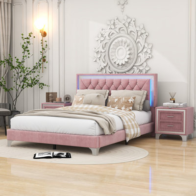 Harneen 3 Piece Upholstered Velvet Bedroom Set