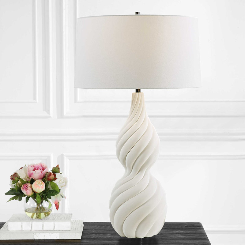 Jaqueisha Ceramic Table Lamp