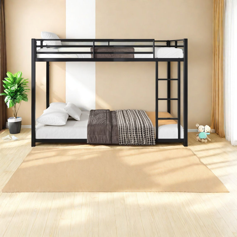 Simple au-dessus de lits simples, structure en acier robuste, conception moderne pour les maisons familiales