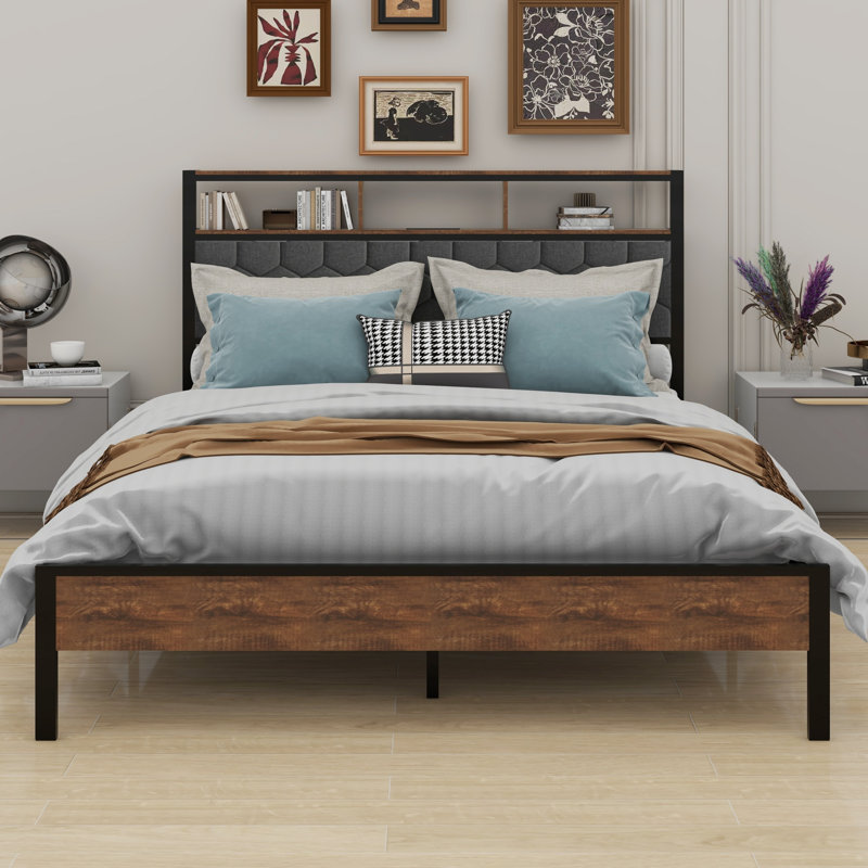 Table de chevet avec lit doux, Grand lit