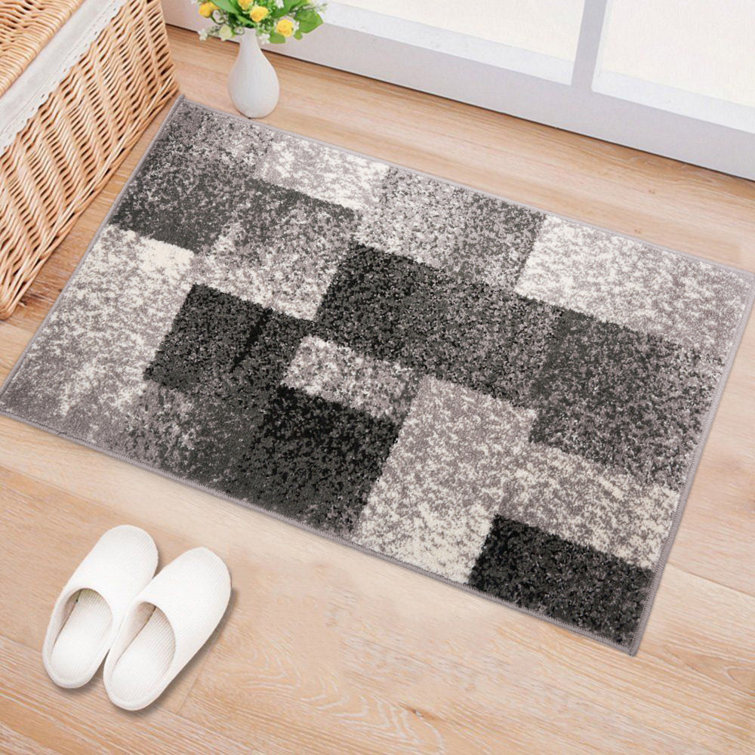 Damarus Geometric Gray/Ivory/Black Area Rug