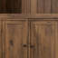 Bibliothèque de campagne autoportante brune à 4 niveaux H 78,75 po avec plafonnier à DEL chaud, armoire de rangement avec portes et tablettes réglables en verre, tablette multifonctionnelle pour la maison et le bureau