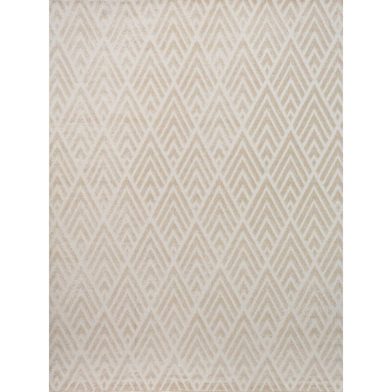 Utopia Rug, Rectangle 5' x 7'2"