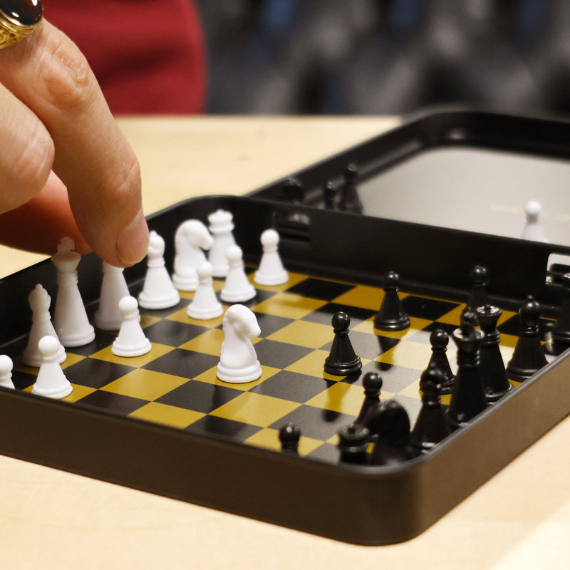 SUCK UK Chess Set