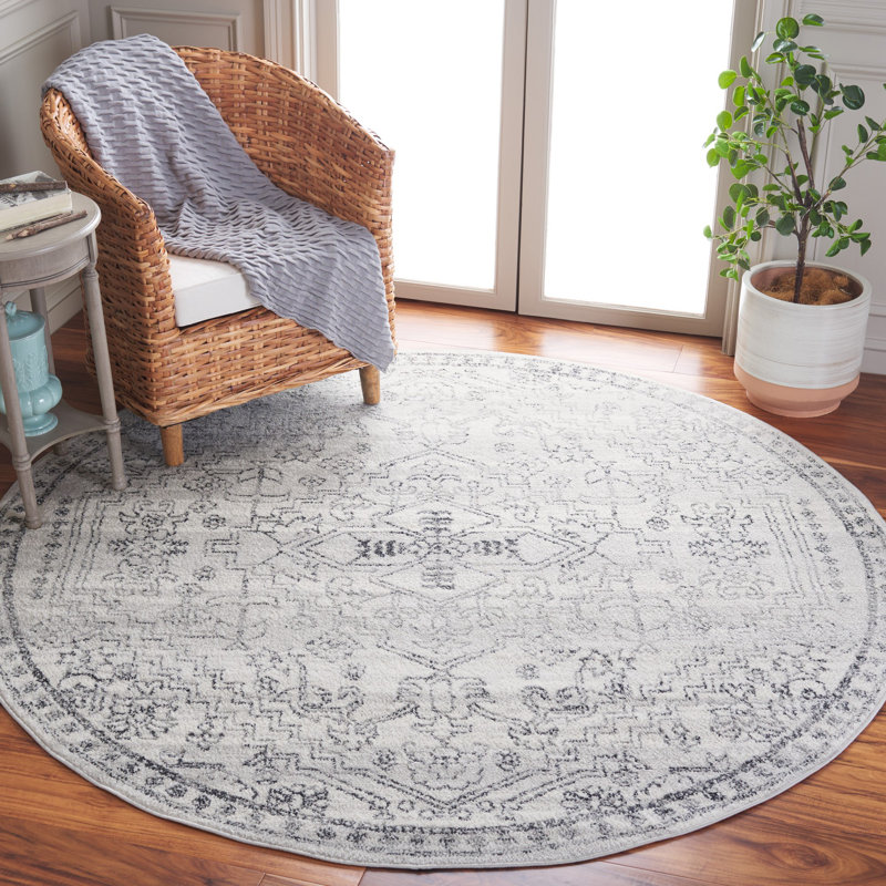Lowrey Ivory/Gray Rug, Round 6'7"