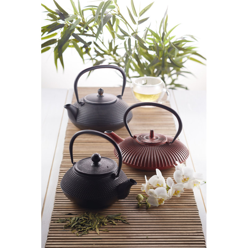 La Cafetière Cast Iron Japanese Teapot with Infuser Basket, 20, Red