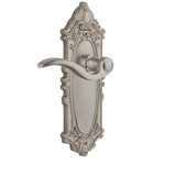 Grandeur Grande Victorian Plate Privacy with Bellagio Lever