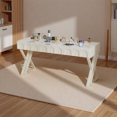 Bureau distinctement sophistiqué