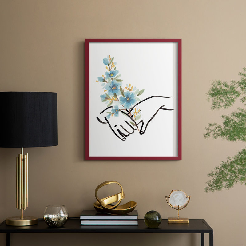 «HandsAndFlowersI», reproduction encadrée - bois massif, H 21 po x l 17 po, Rouge