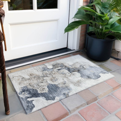 Machine Washable Indoor/Outdoor Xhevrie Ivory Rug