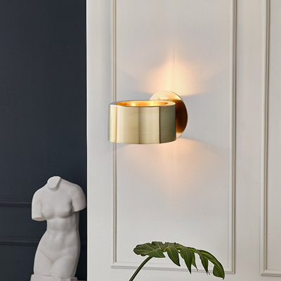 Jahbari Armed Sconce