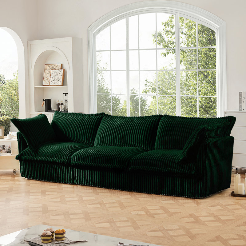 Canapé moderne confortable avec configurations polyvalentes et coussins moelleux