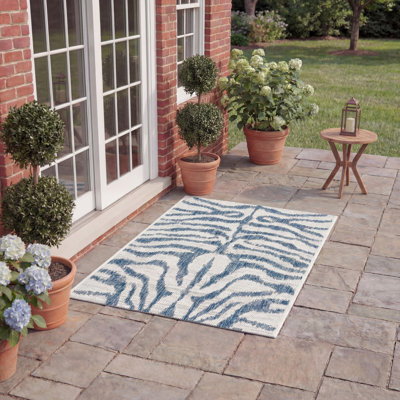 Aviyonna Performance Animal Print Indoor/Outdoor Area Rug