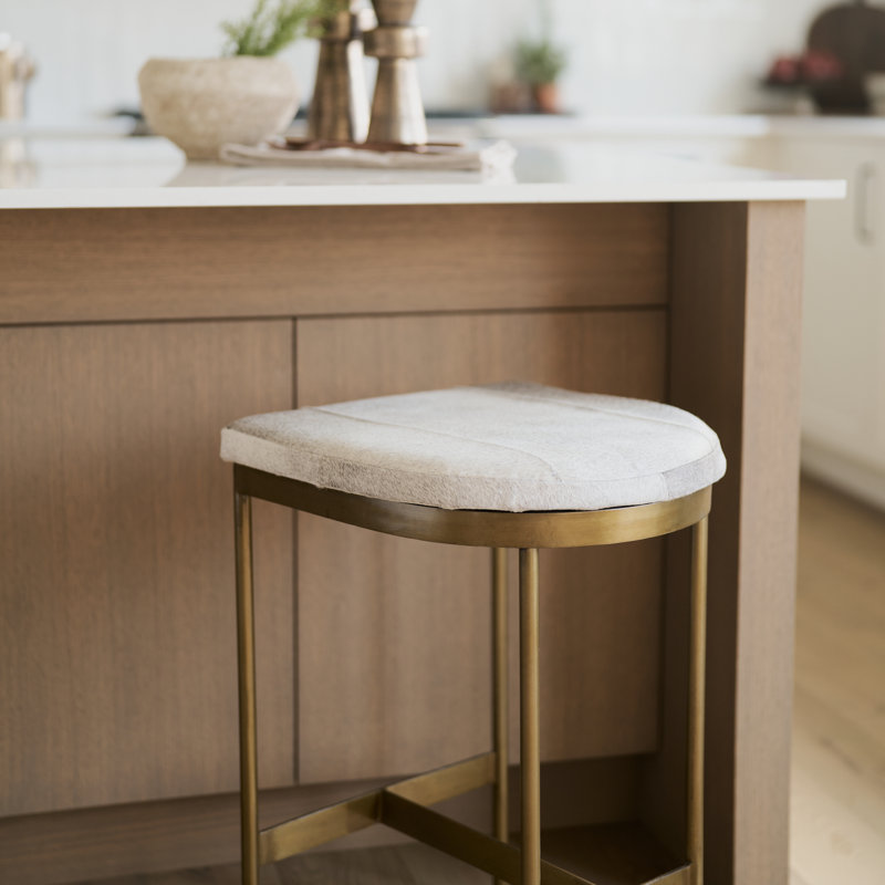 Tabouret de bar et de comptoir Adela, Tabouret de comptoir (siège d'une hauteur de 24,5, Cuir de vache gris, Or