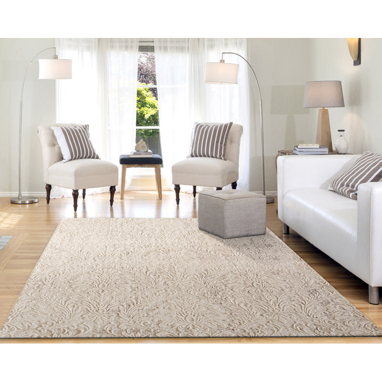 Tyngsborough Floral Indoor Rug