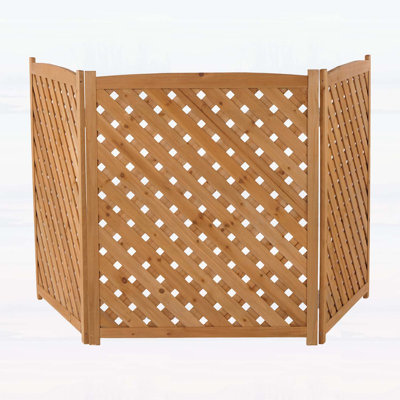 Paravent en bois pour plus d'intimité et de ventilation