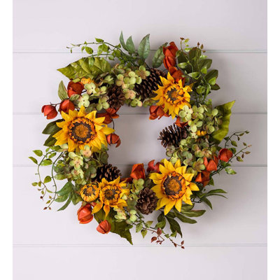 Faux Plastic 22'' Wreath