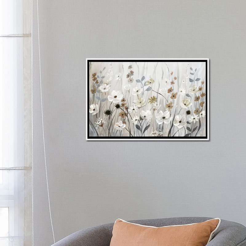 «Misty Meadow Field» encadré par Nan Print, Toile avec cadre flottant, H 40 po x l 60 po, Blanc