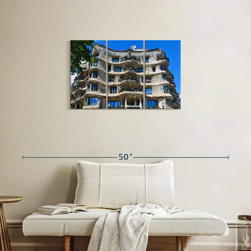 Rorry Casa Mila, 20" H x 33" W