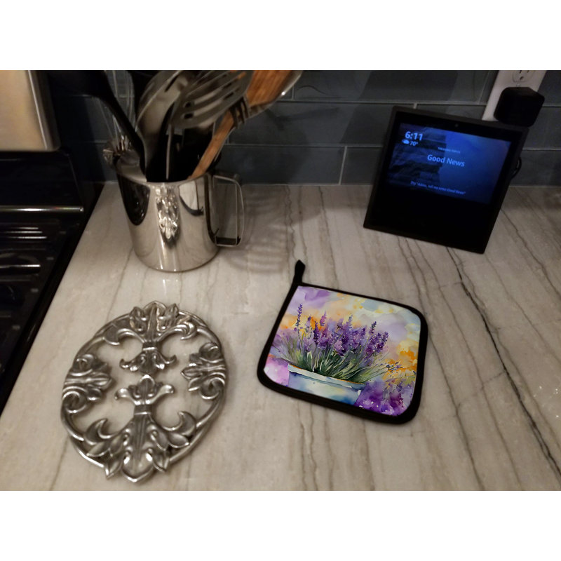 Caroline's Treasures Floral Polyester Potholder Set