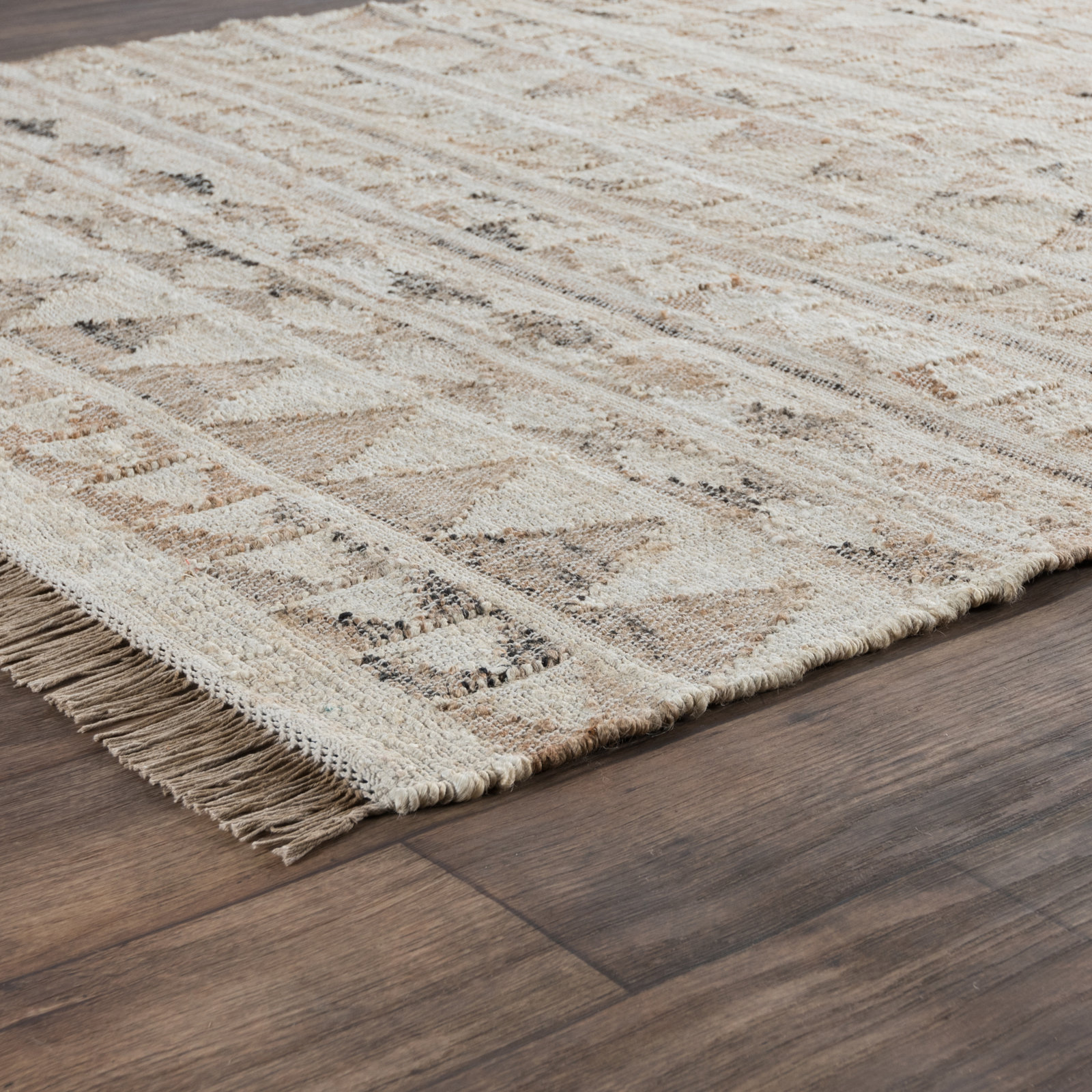 Camille Natural Hand-Woven Geometric Jute Rug, Rectangle 2' x 3'