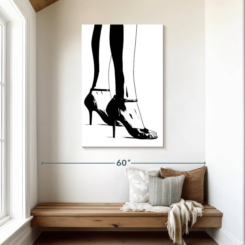 Chaussures III, H 45 po x l 30 po