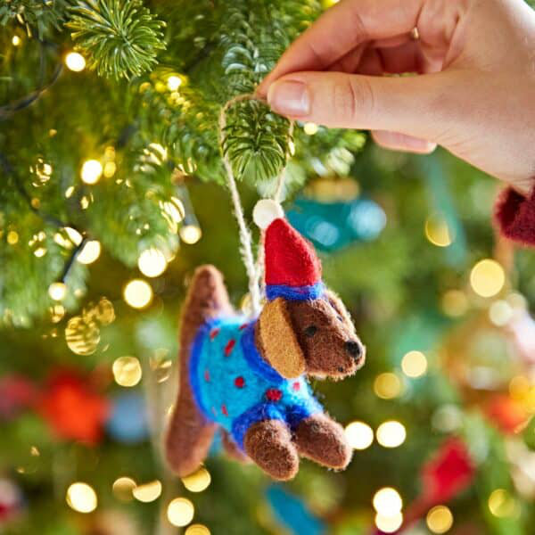 10 cm Handmade Wool / Felt Shatterproof Hanging Figurine Ornament, Blue/Brown