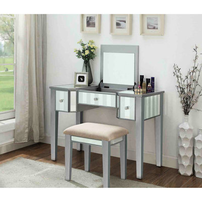 Silver 1Pc Vanity And Stool , Transitional Aspect Concept, 3 Drawers For Storage, 5Mm Central Mirror, Solid Wood Bedroom Selection Concept W/ In Style, Framework Scheme, Color Scheme