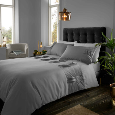 Stylish Velvet Duvet Cover Set with Pillowcases Soft Warm Breathable Easy Care Luxury Bedding