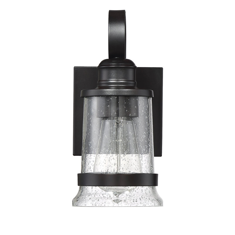 Luminaire de grange d’extérieur Yelverton, H 7,5 po x l 4,25 po x P 5,5 po